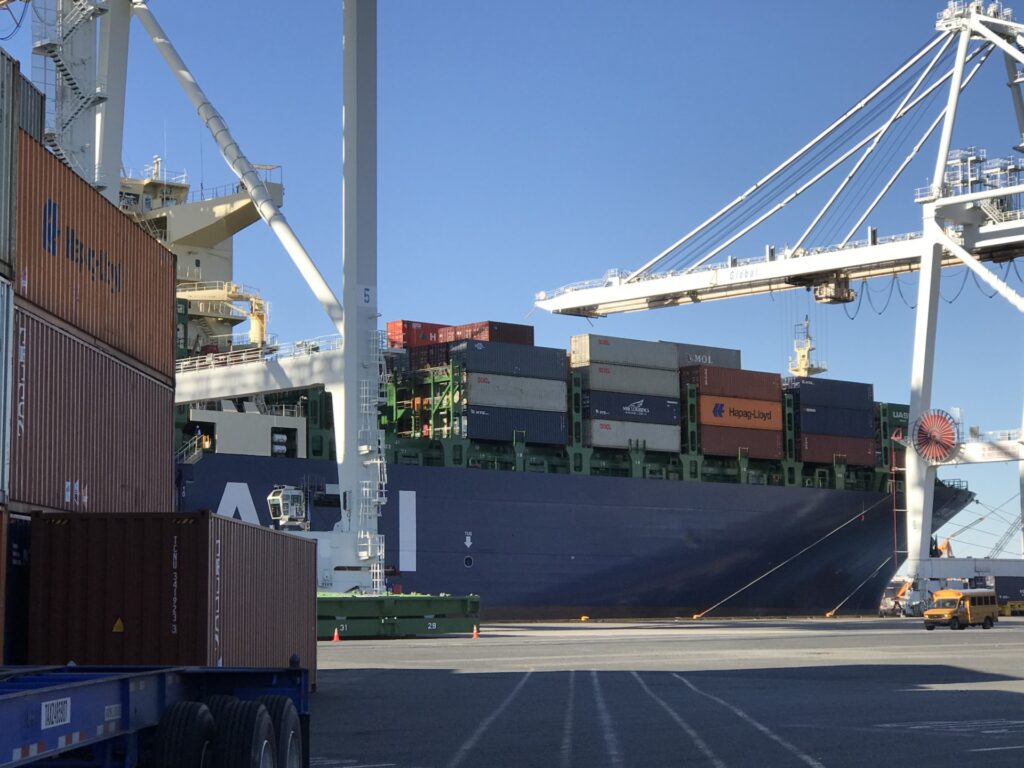 Navigating Port Drayage Challenges - JUST LOGISTICS GROUP